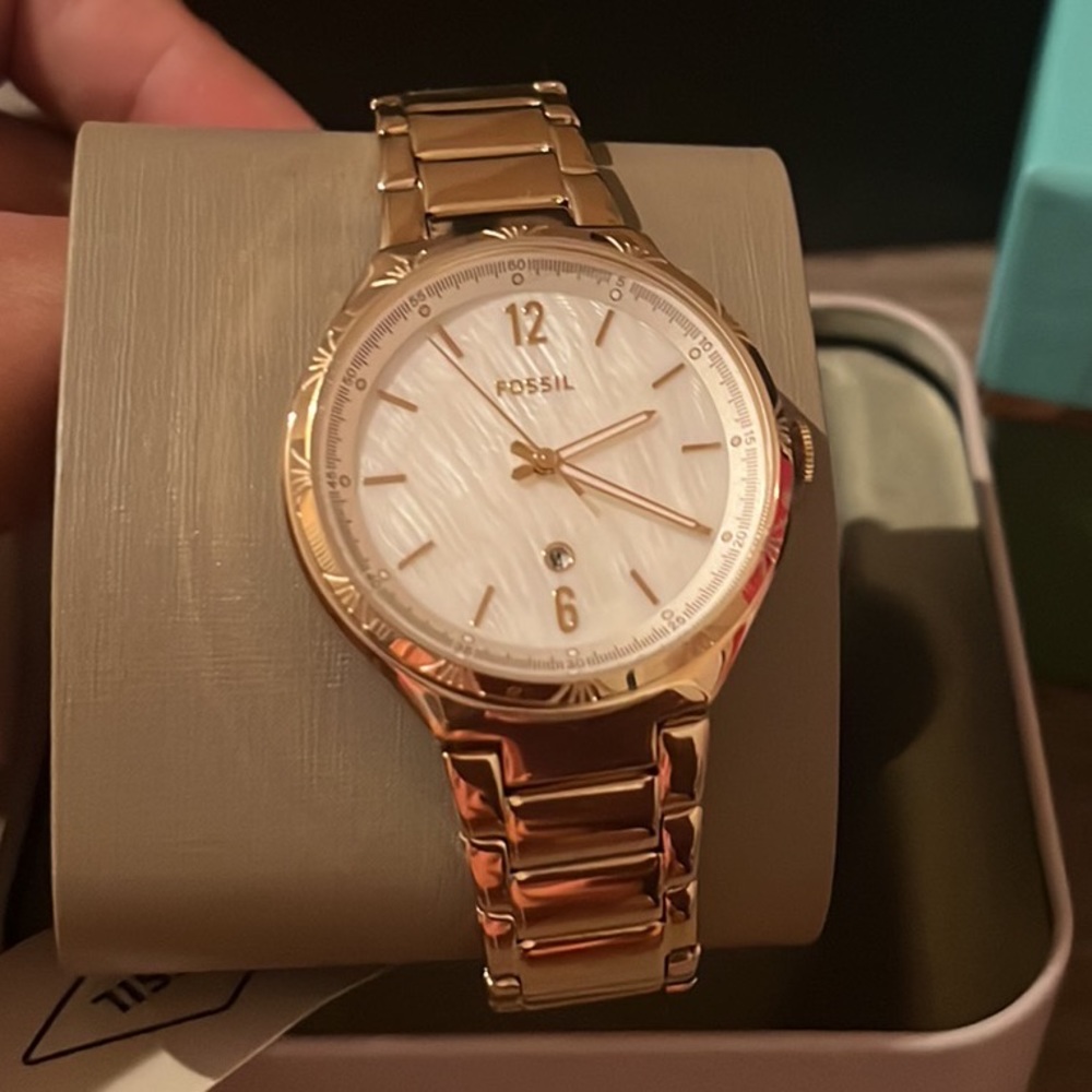 Fossil watch - Picture 1 of 4